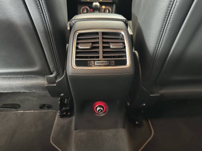 Audi Q3 14 TFSI COD 150 ch S tronic 6 S line   - 14