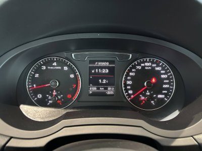 Audi Q3 14 TFSI COD 150 ch S tronic 6 S line   - 26