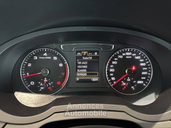 Audi Q3 14 TFSI COD 150 ch S tronic 6 S line - 27