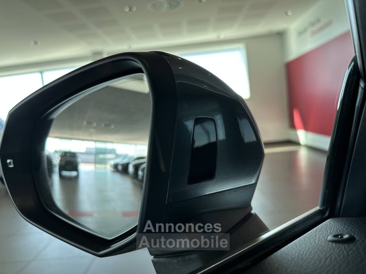 Audi Q3 Sportback 35 TFSI 150 ch S tronic 7 S line - 9