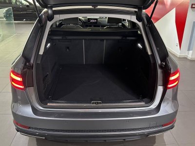 Audi A4 Avant 45 TFSI 245 S tronic 7 Quattro Design Luxe   - 4