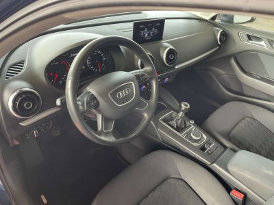 Audi A3 16 TDI 105 Attraction   - 16
