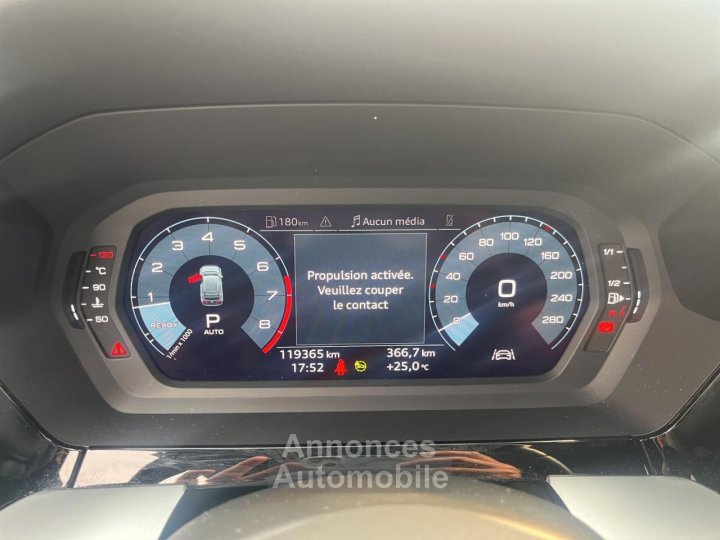 Audi A3 Sportback 15 35 TFSI - 150 - BV S-Tronic 7  8Y Design PHASE 1 - 11