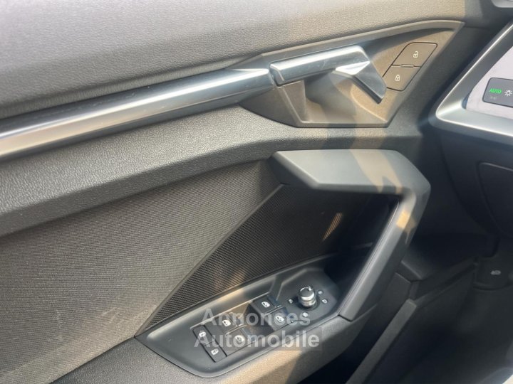 Audi A3 Sportback 15 35 TFSI - 150 - BV S-Tronic 7  8Y Design PHASE 1 - 12