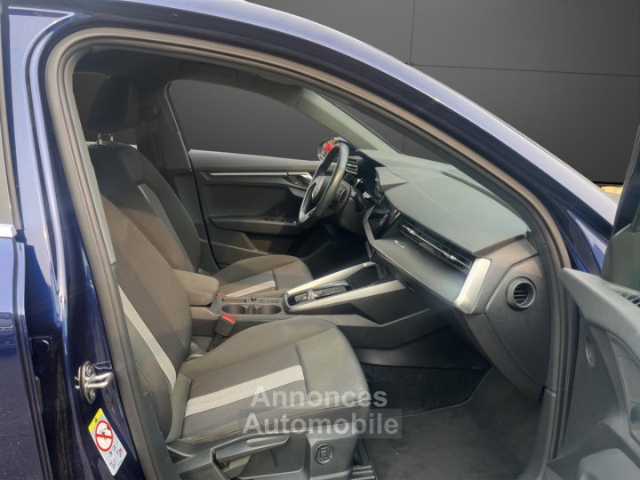 Audi A3 Sportback 15 35 TFSI - 150 - BV S-Tronic 7  8Y Design PHASE 1 - 18