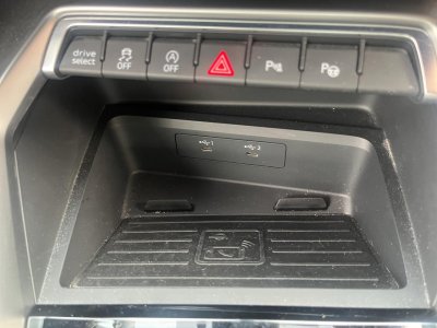 Audi A3 Sportback 15 35 TFSI - 150 - BV S-Tronic 7  8Y Design PHASE 1   - 19