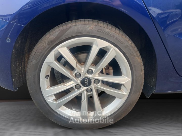 Audi A3 Sportback 15 35 TFSI - 150 - BV S-Tronic 7  8Y Design PHASE 1 - 24