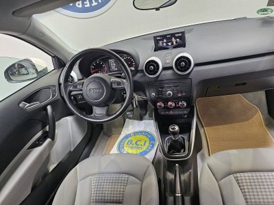 Audi A1 14 TFSI 122CH ATTRACTION   - 10