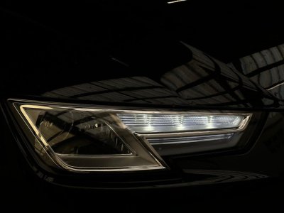 Audi A4 Avant  20 TFSI 190 CH S-LINE   - 10