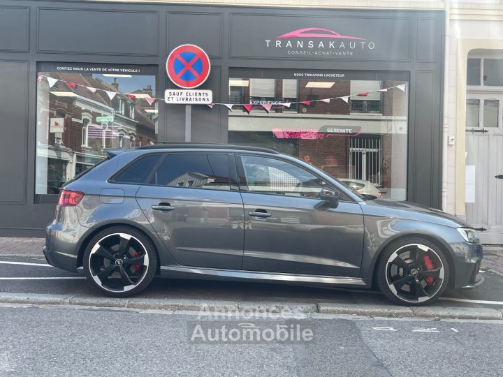 Audi RS3 SPORTBACK 25 TFSI 367 Quattro S tronic 7 / FULL ENTRETIEN / TOIT OUVRANT / SIEGES CHAUFFANTS - 8