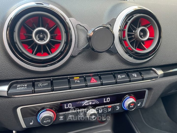 Audi RS3 SPORTBACK 25 TFSI 367 Quattro S tronic 7 / FULL ENTRETIEN / TOIT OUVRANT / SIEGES CHAUFFANTS - 34