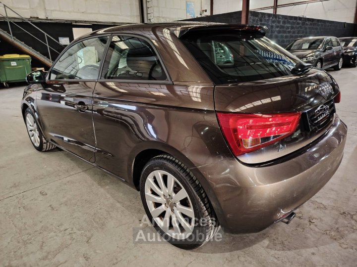 Audi A1  12 TFSI 86ch Ambition - 4