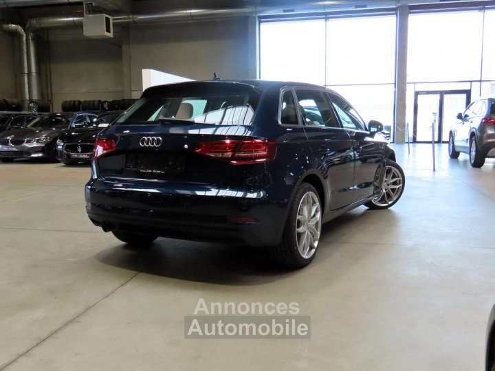 Audi A3 Sportback 30TDi STronic - 3