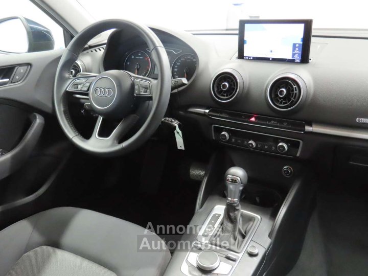 Audi A3 Sportback 30TDi STronic - 9