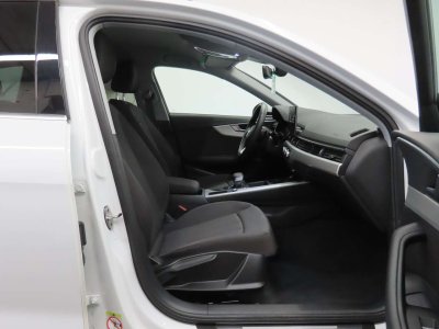 Audi A4 Avant 35TDi STRONIC   - 5