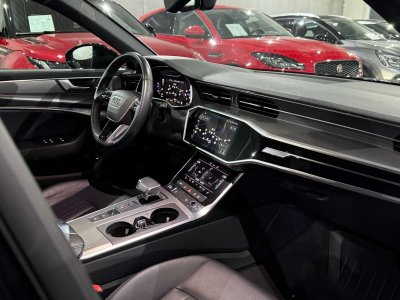 Audi A6 40 TDi Shadow Look Sport 1e Main Etat Neuf   - 7