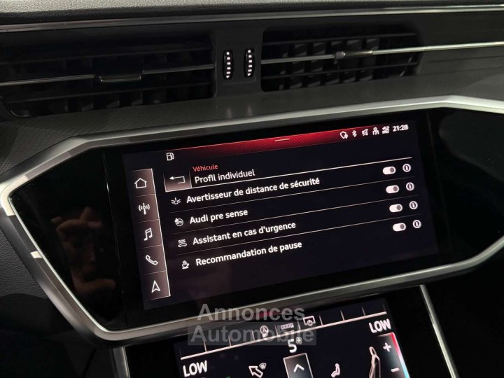 Audi A6 40 TDi Shadow Look Sport 1e Main Etat Neuf - 13