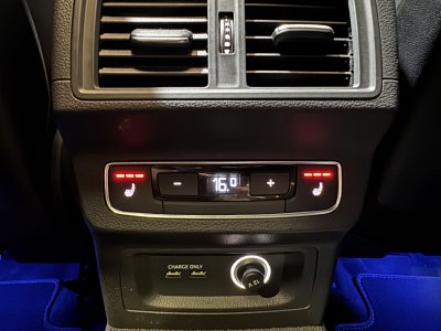 Audi SQ5 (2) V6 30 TDI 347 quattro tiptronic 8 Attelage   - 22