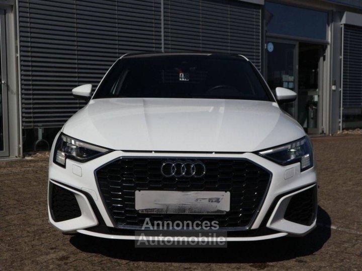Audi A3 Sportback 40 TFSIe S line PANO MATRIX B&O RFK - 2
