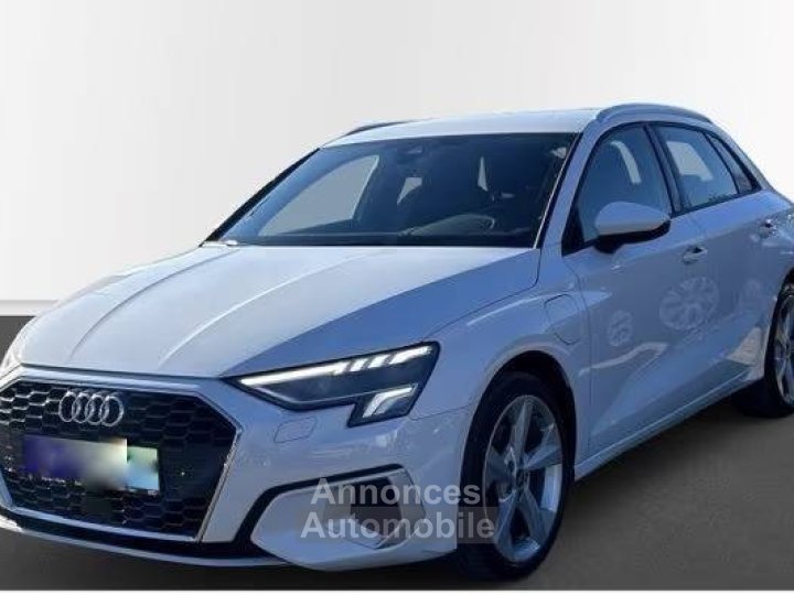 Audi A3 Sportback IV 40 TFSI e 204ch S line S tronic 6 - 1