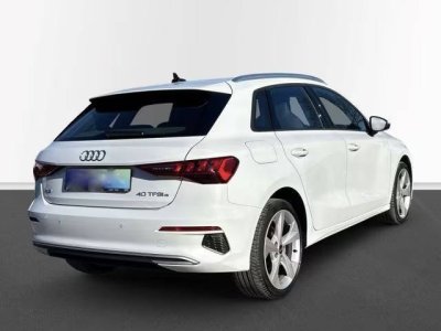 Audi A3 Sportback IV 40 TFSI e 204ch S line S tronic 6   - 2