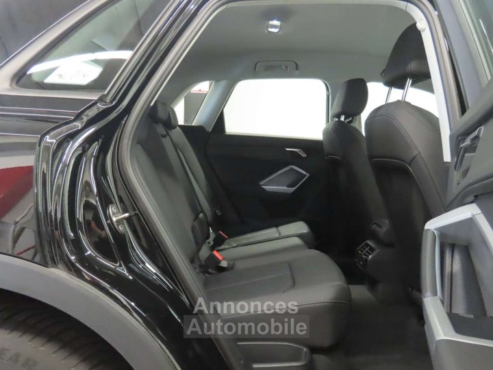 Audi Q3 35TFSi STronic - 8