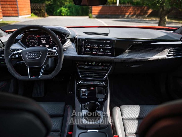Audi Quattro RS e-tron GT - MATRIX CARBON ROOF B&O 20000 KM - 8