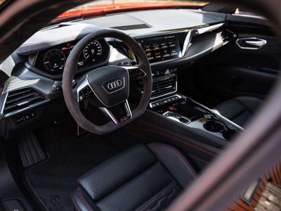 Audi Quattro RS e-tron GT - MATRIX CARBON ROOF B&O 20000 KM   - 10