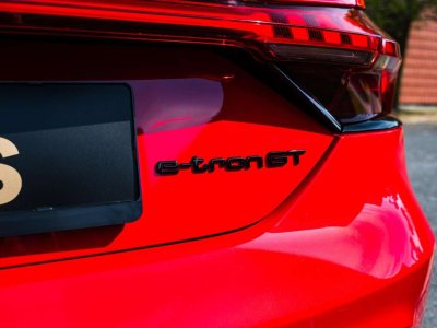 Audi Quattro RS e-tron GT - MATRIX CARBON ROOF B&O 20000 KM   - 21