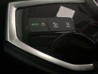 Audi Q3 II 35 TDI 150ch 124g Business line S tronic 7   - 34