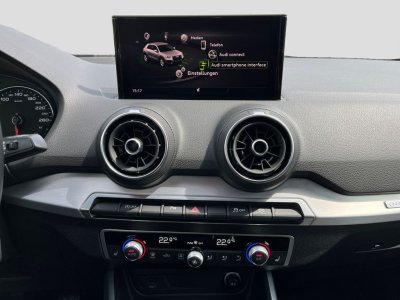 Audi Q2 30 TFSI 6 Gang advanced Smartphone   - 5