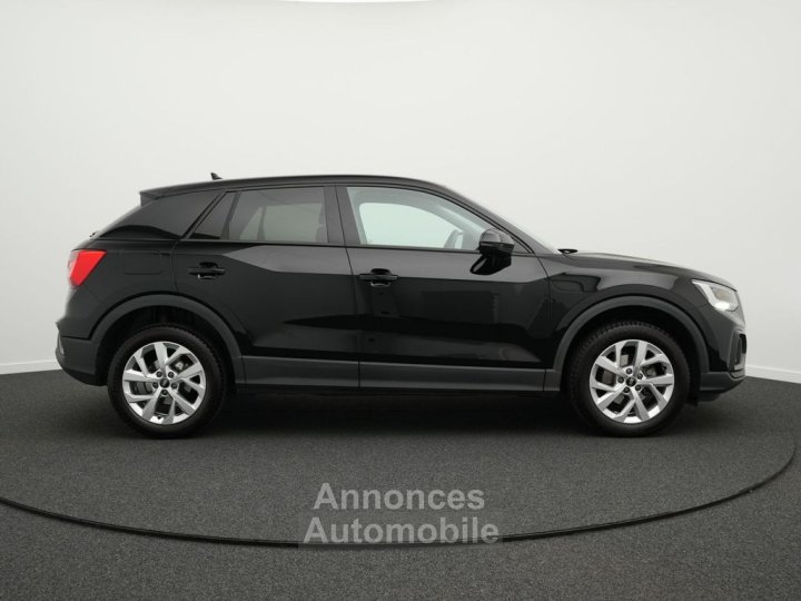 Audi Q2 30 TFSI LED PreSense R KAM DAB 17 - 10