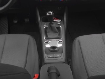 Audi Q2 30 TFSI LED PreSense R KAM DAB 17   - 11