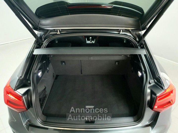 Audi Q2 35TFSI S tronic S line Panorama ACC - 10