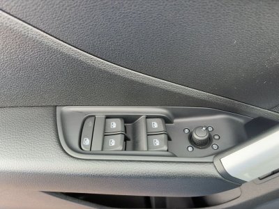 Audi Q2 35 TFSI S Line Kamera LED Navi DAB   - 11