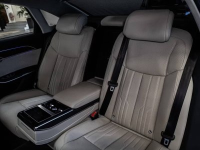 Audi A8 60 TFSI e 462ch Limousine quattro tiptronic 8 - 13