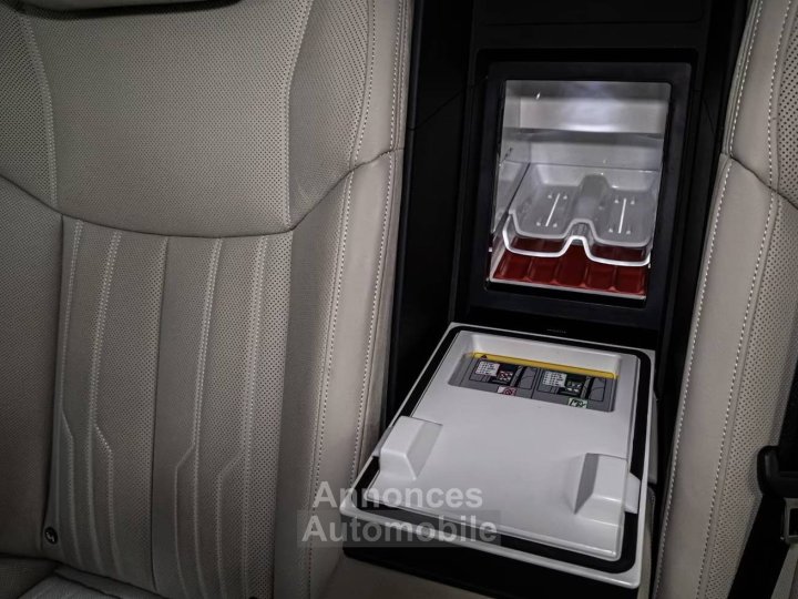 Audi A8 60 TFSI e 462ch Limousine quattro tiptronic 8 - 14