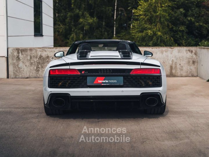 Audi R8 Spyder V10 Performance Quattro Suzuka Grey - 2