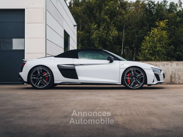 Audi R8 Spyder V10 Performance Quattro Suzuka Grey - 16