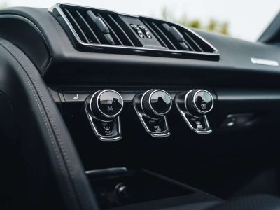 Audi R8 Spyder V10 Performance Quattro Suzuka Grey   - 21