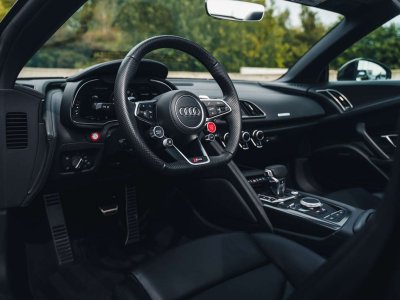 Audi R8 Spyder V10 Performance Quattro Suzuka Grey   - 26