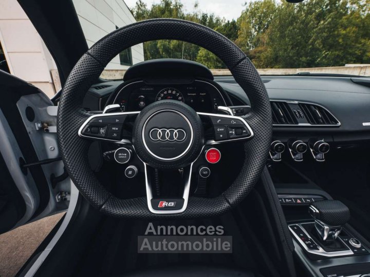 Audi R8 Spyder V10 Performance Quattro Suzuka Grey - 28