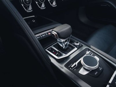 Audi R8 Spyder V10 Performance Quattro Suzuka Grey   - 30