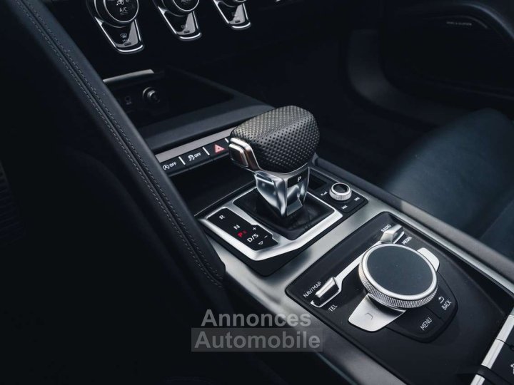 Audi R8 Spyder V10 Performance Quattro Suzuka Grey - 30