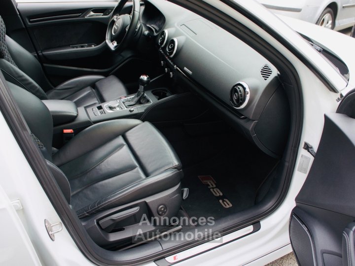 Audi RS3 SPORTBACK 25 TFSI 367 QUATTRO S TRONIC - 13
