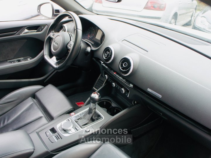 Audi RS3 SPORTBACK 25 TFSI 367 QUATTRO S TRONIC - 14