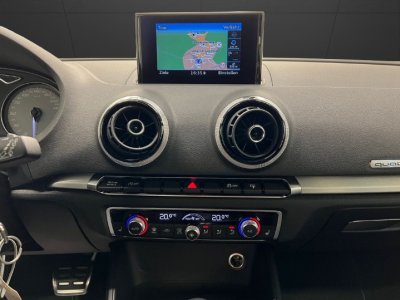 Audi S3 Sportback · 20 TFSI · 300 ch · quattro · Bi-Xénon · Sièges chauffants   - 13