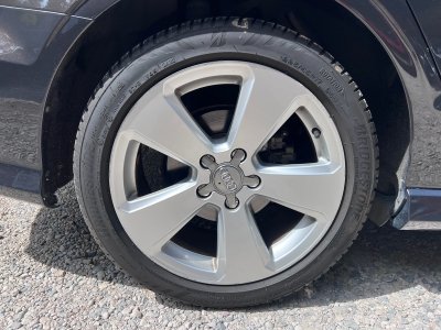 Audi A3 8V Limousine 20 TDi 150cv S-Line 2ème main S-Tronic 6   - 16