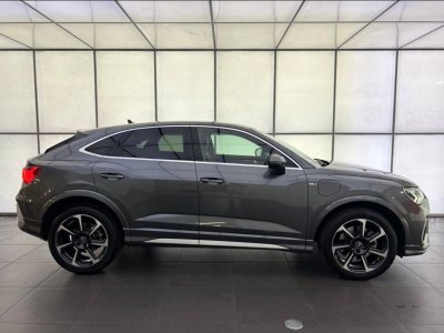 Audi Q3 Sportback 45 TFSIe  245 ch S tronic 6 S line   - 6