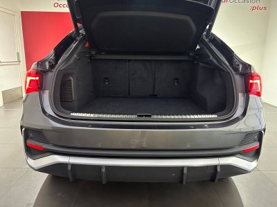 Audi Q3 Sportback 45 TFSIe  245 ch S tronic 6 S line   - 7